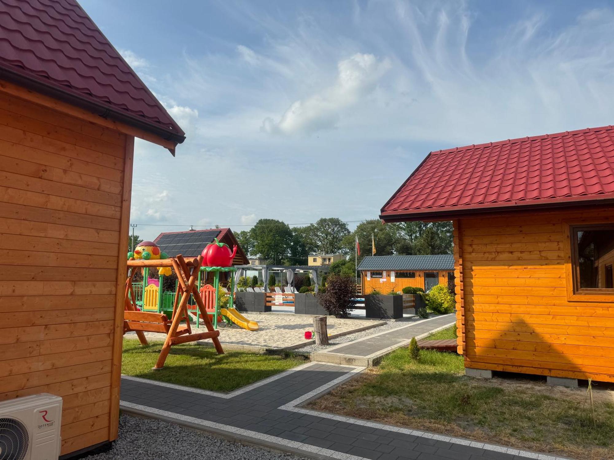Miodowa Sadyba Domki Caloroczne Kluczbork Ligota Zamecka Exterior foto